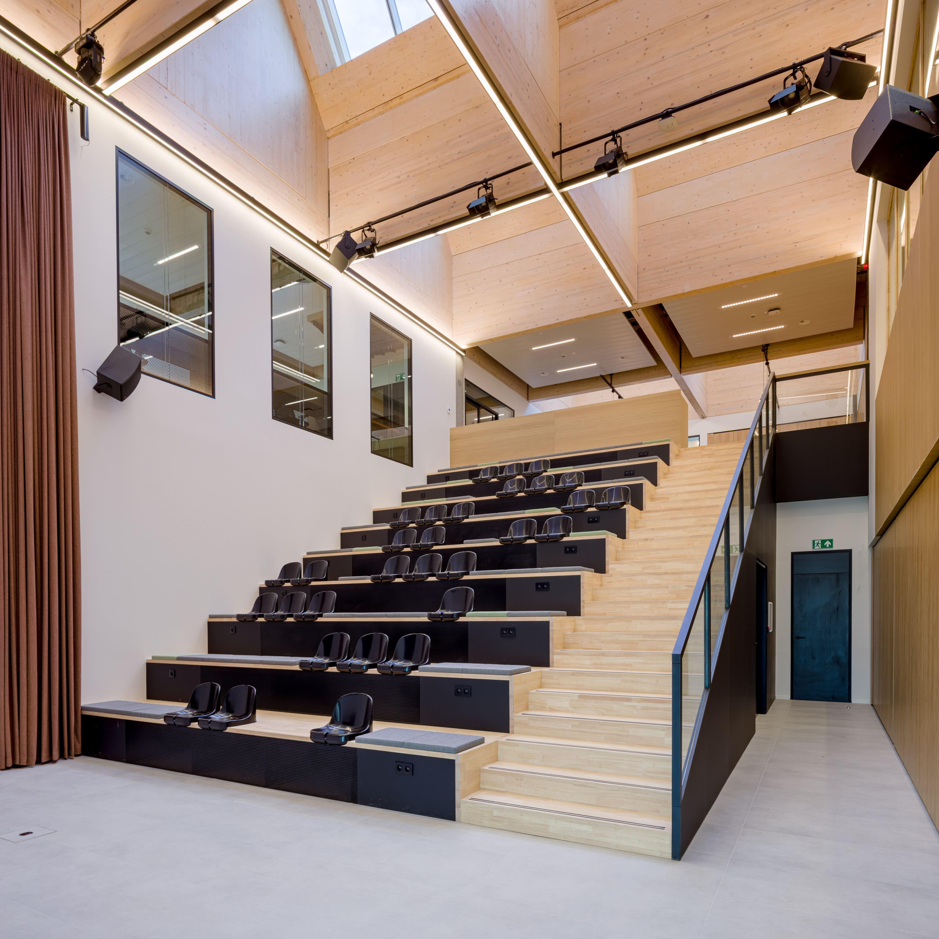 Dhouse int 5